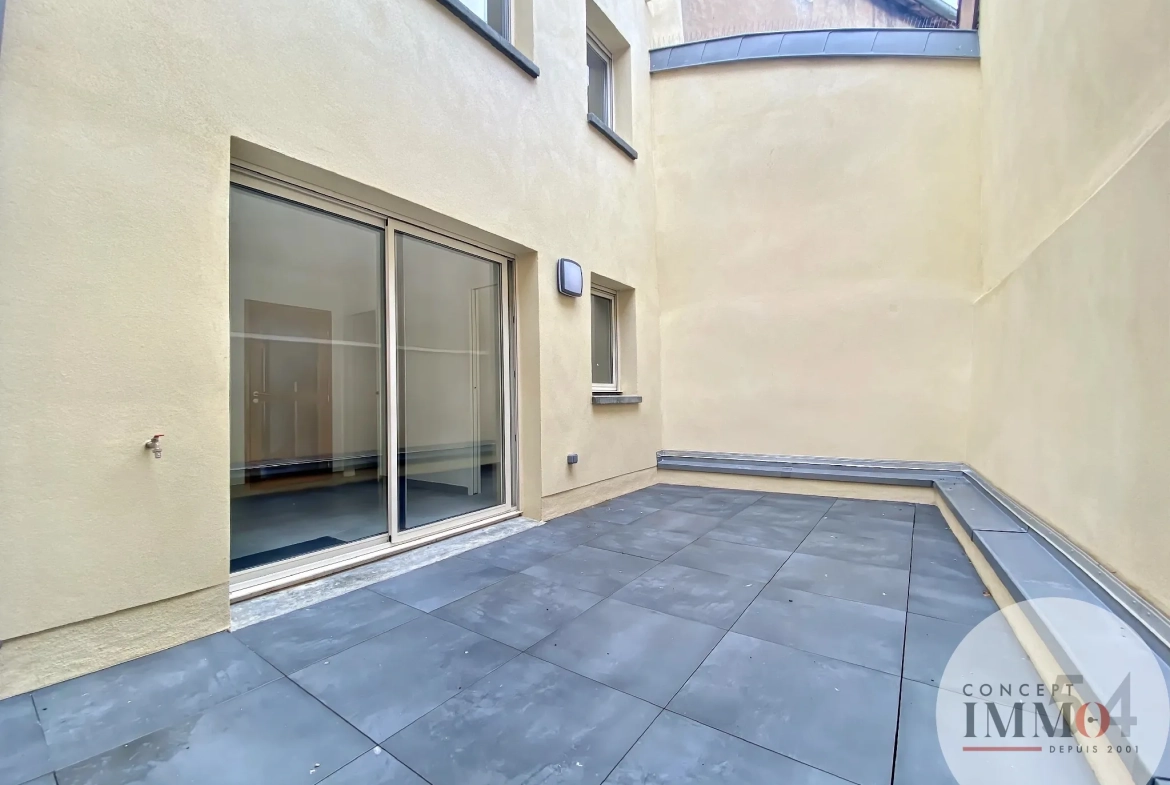 Maison rénovée avec terrasses et garage au centre de Toul - 125 m² habitables 