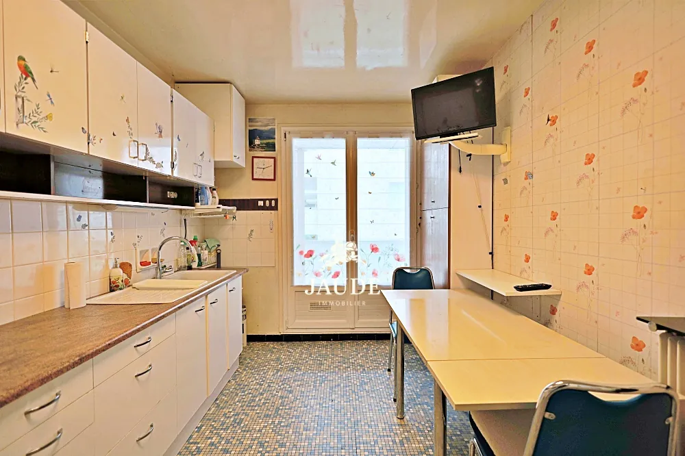 Appartement T5 de 98 m² avec balcon et garage à Chamalieres - Secteur calme 