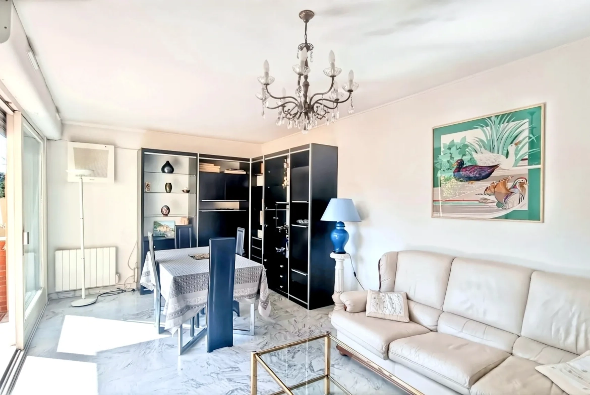 Appartement T4 lumineux avec 3 chambres, balcon et garage à Lempdes 