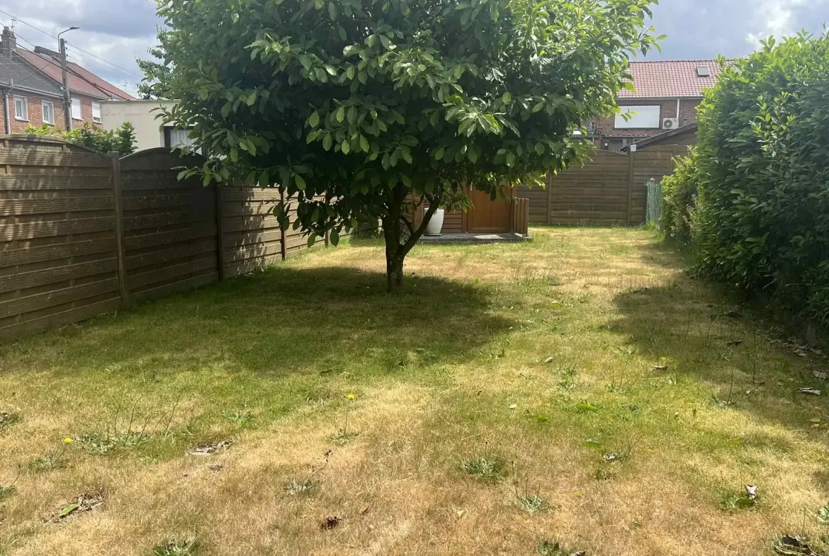 Maison à vendre à Bousbecque avec 3 chambres et jardin - Rénovation à prévoir 