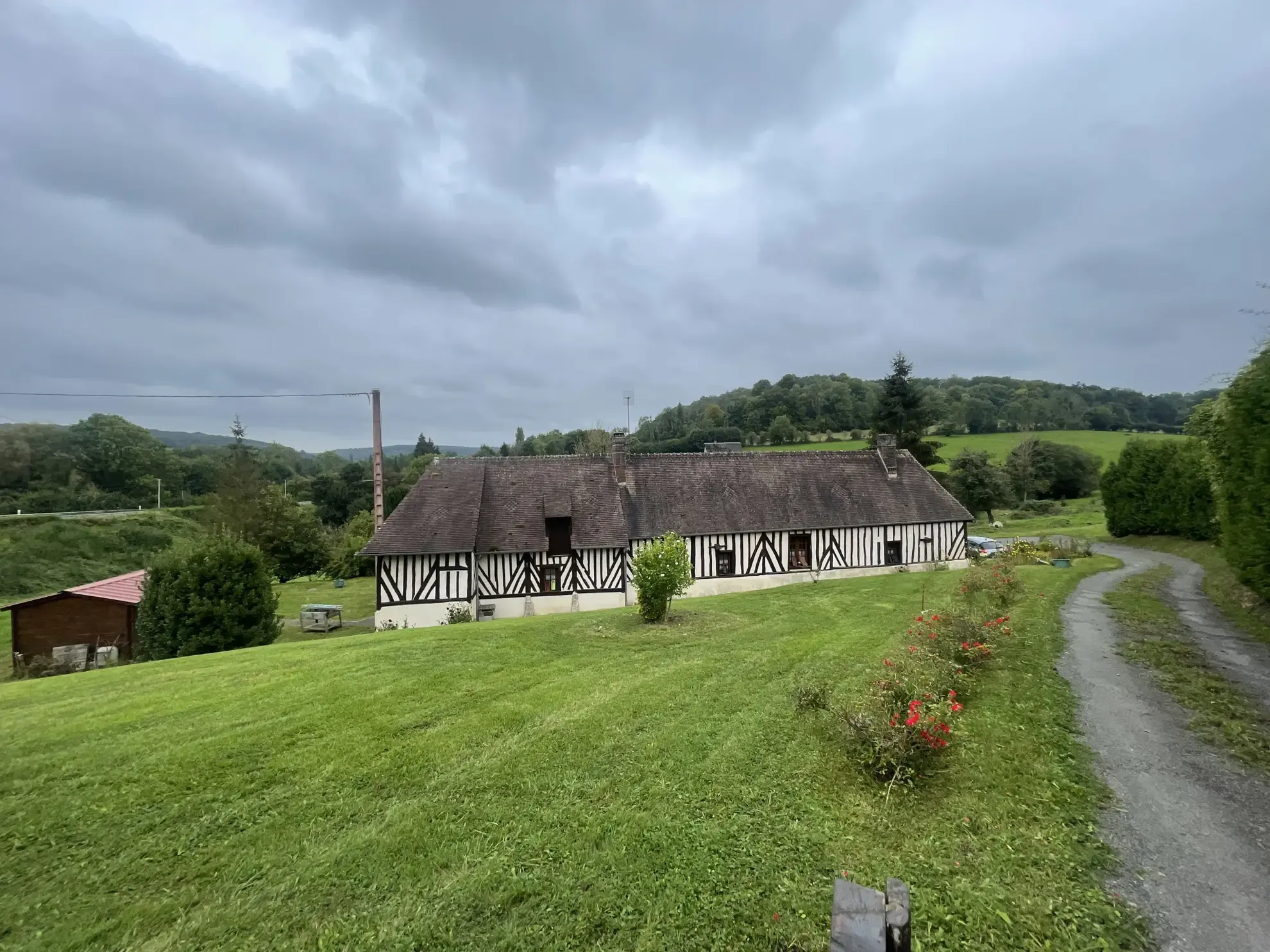 Longère normande de 97 m² avec terrain et plans d’eau à Canapville 