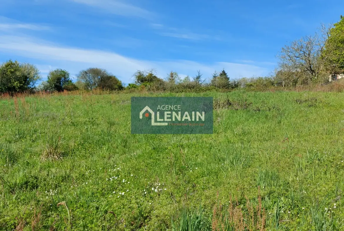 Terrain à bâtir de 3538 m² près des Herbiers en Vendée 