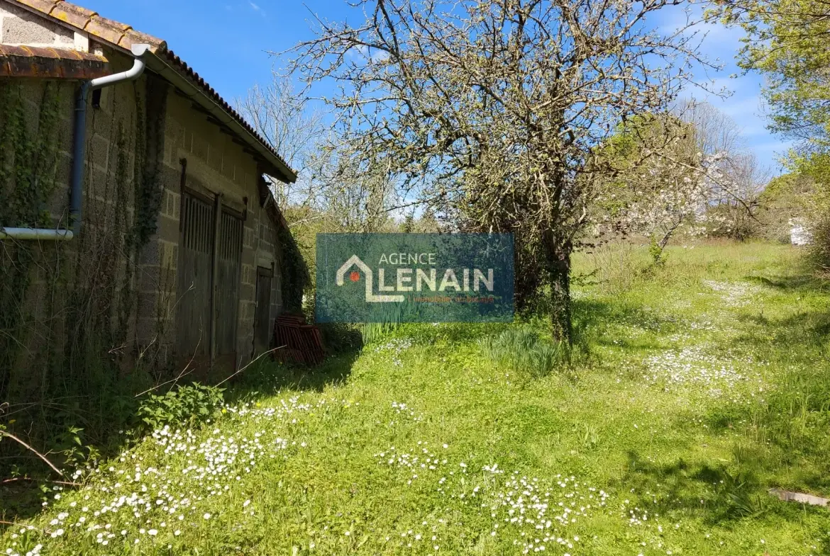 Terrain à bâtir de 3538 m² près des Herbiers en Vendée 