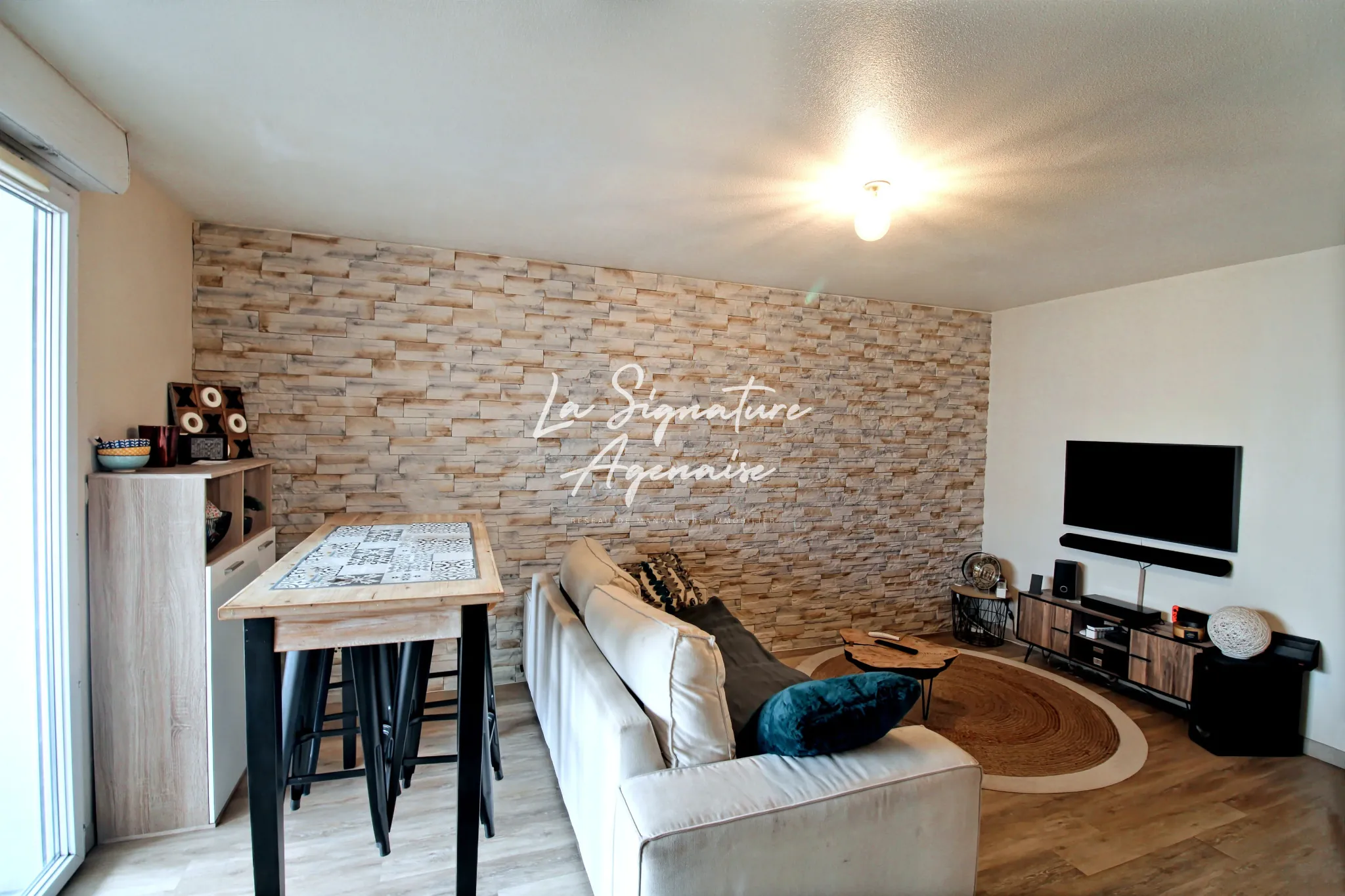 Appartement T3 avec terrasse à Agen, dernier étage avec piscine et parking 