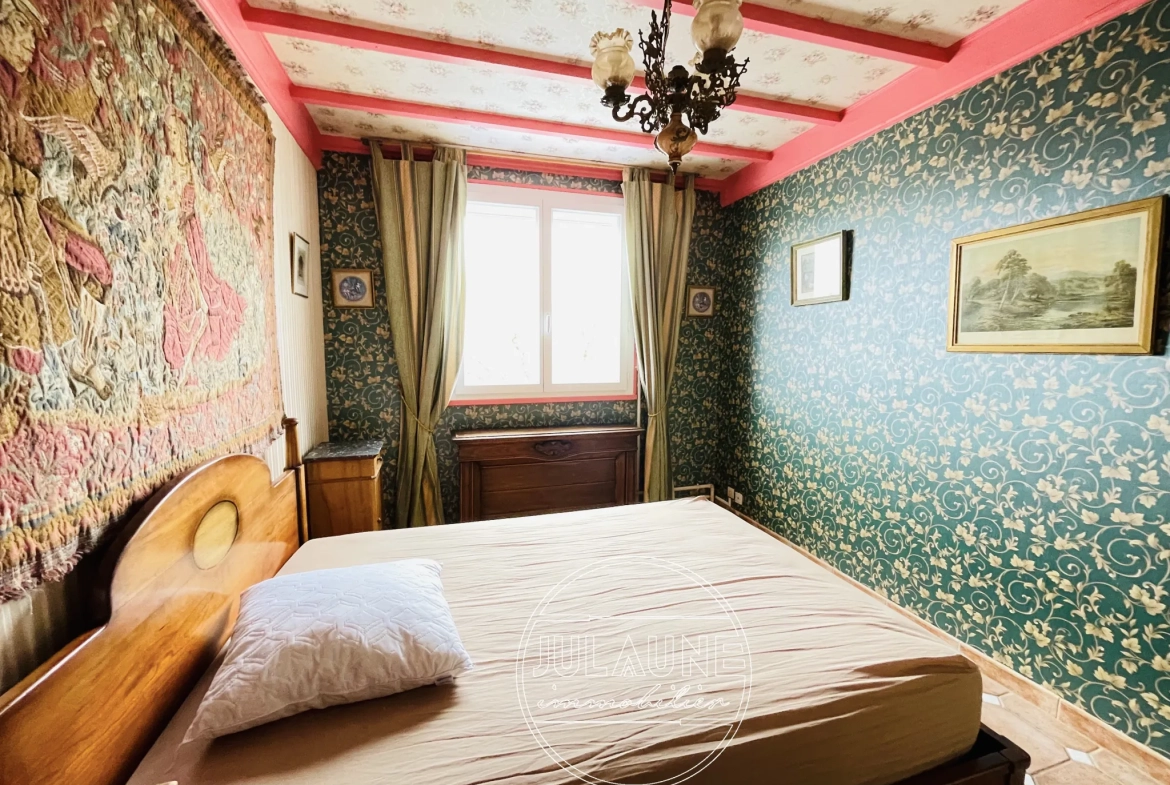 Maison familiale à Isle avec 4 chambres, véranda chauffée et jardin oasis 