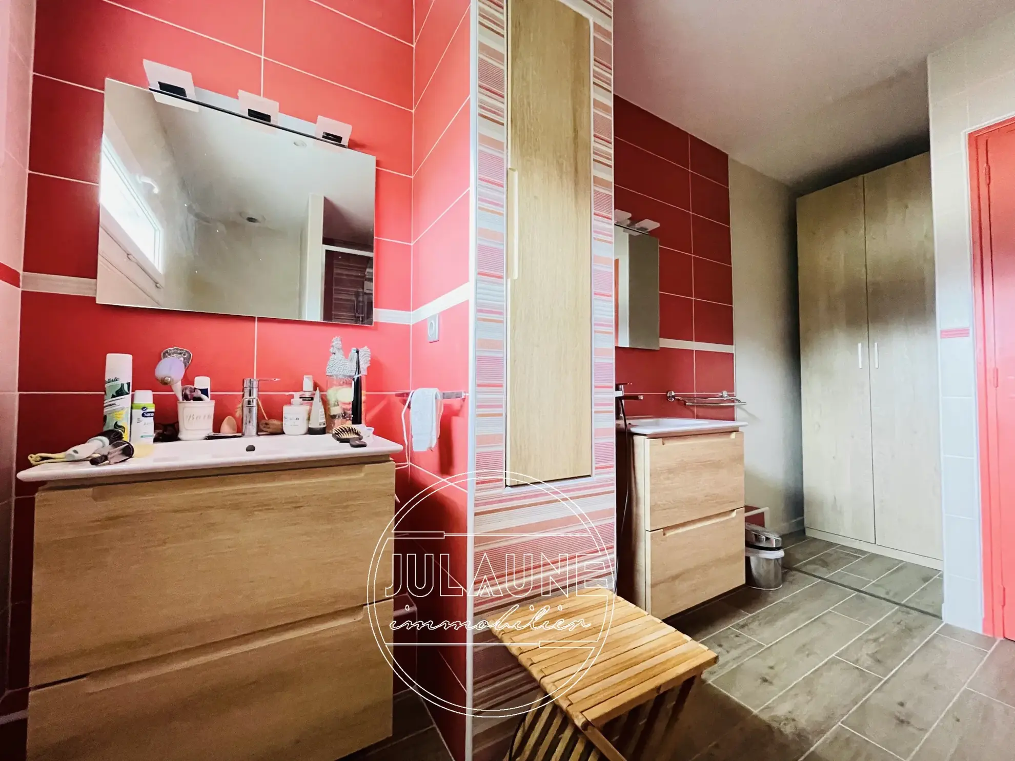 Maison familiale à Isle avec 4 chambres, véranda chauffée et jardin oasis 