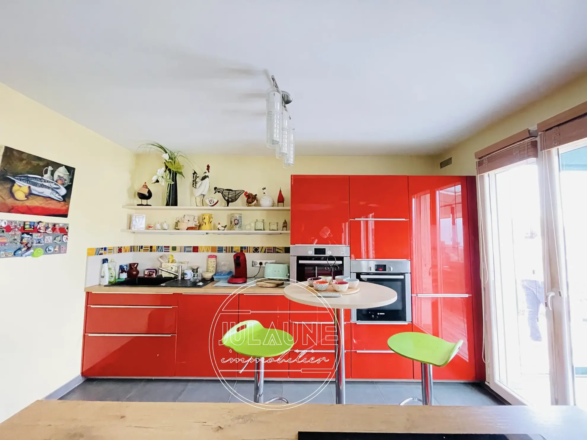 Maison familiale à Isle avec 4 chambres, véranda chauffée et jardin oasis 