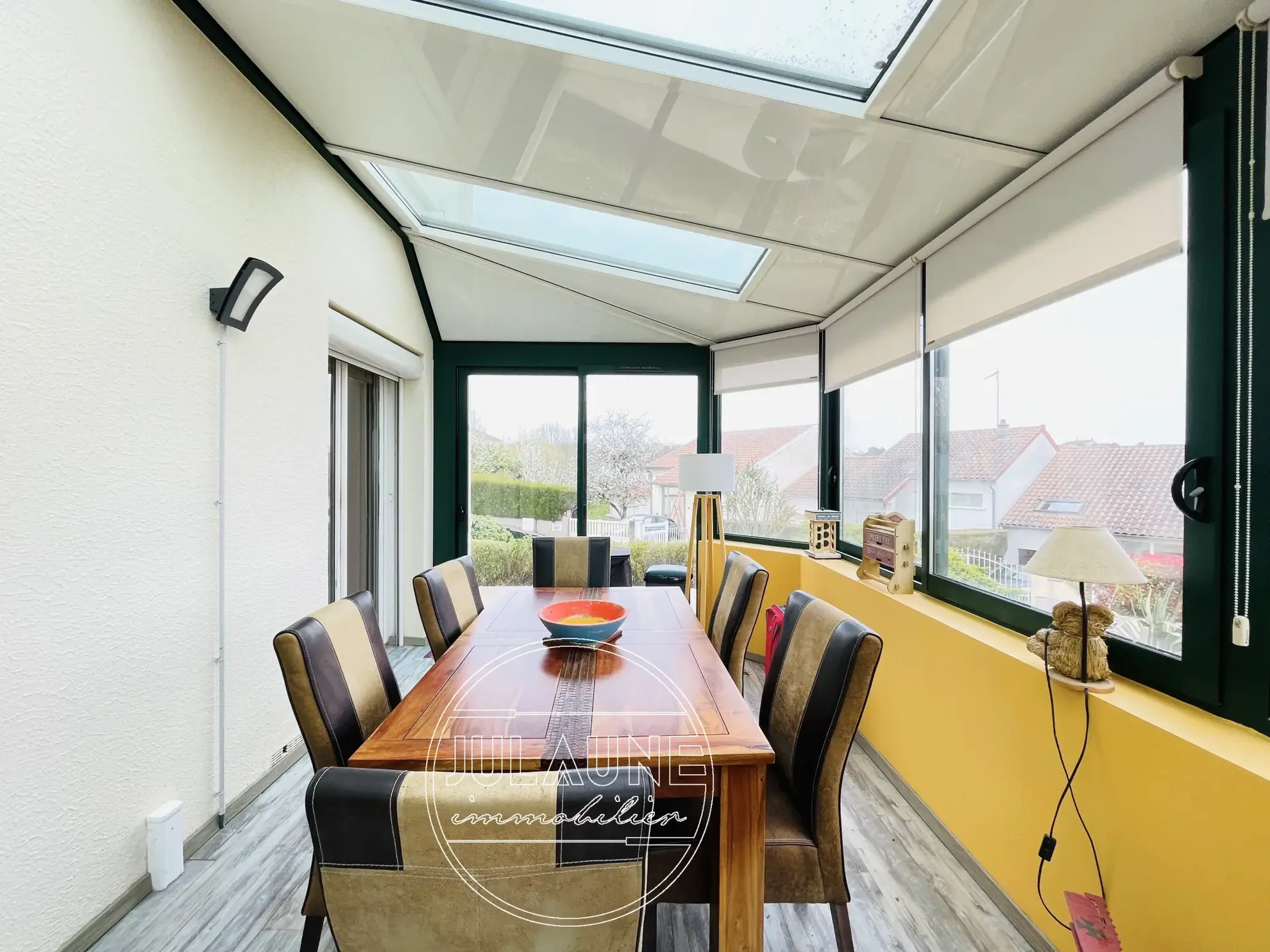 Maison familiale à Isle avec 4 chambres, véranda chauffée et jardin oasis 