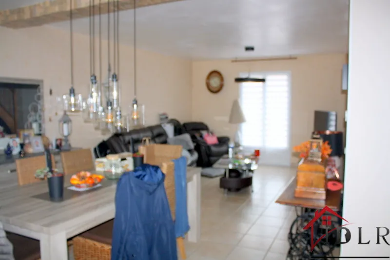 Magnifique maison de plain-pied à Chalindrey avec véranda et terrain clos 