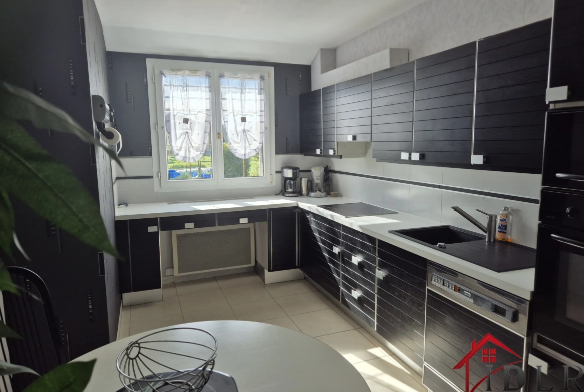 Charmante maison de 120m² avec studio et jardin à Saint-Dizier 