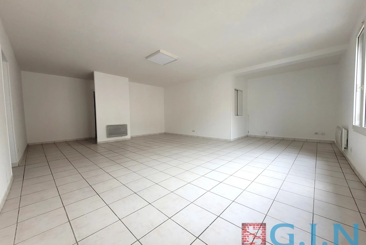 Appartement T5 de 111 m² à Fecamp, proche de la plage, avec parking 