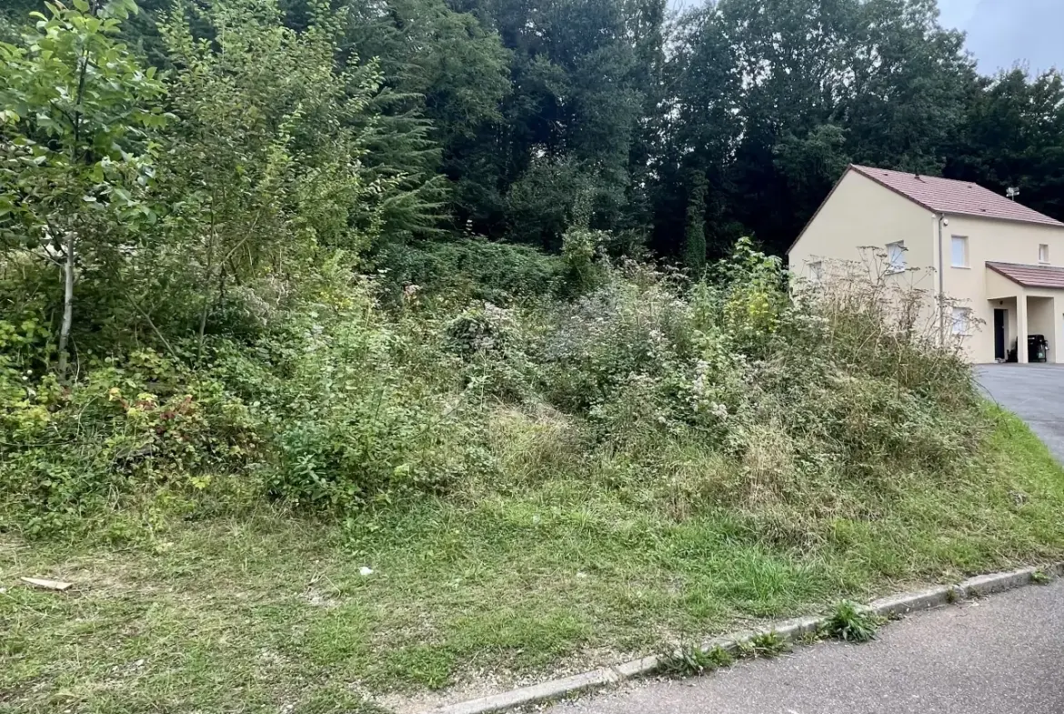 Terrain constructible à Hardricourt avec vue sur Vexin et permis validé 