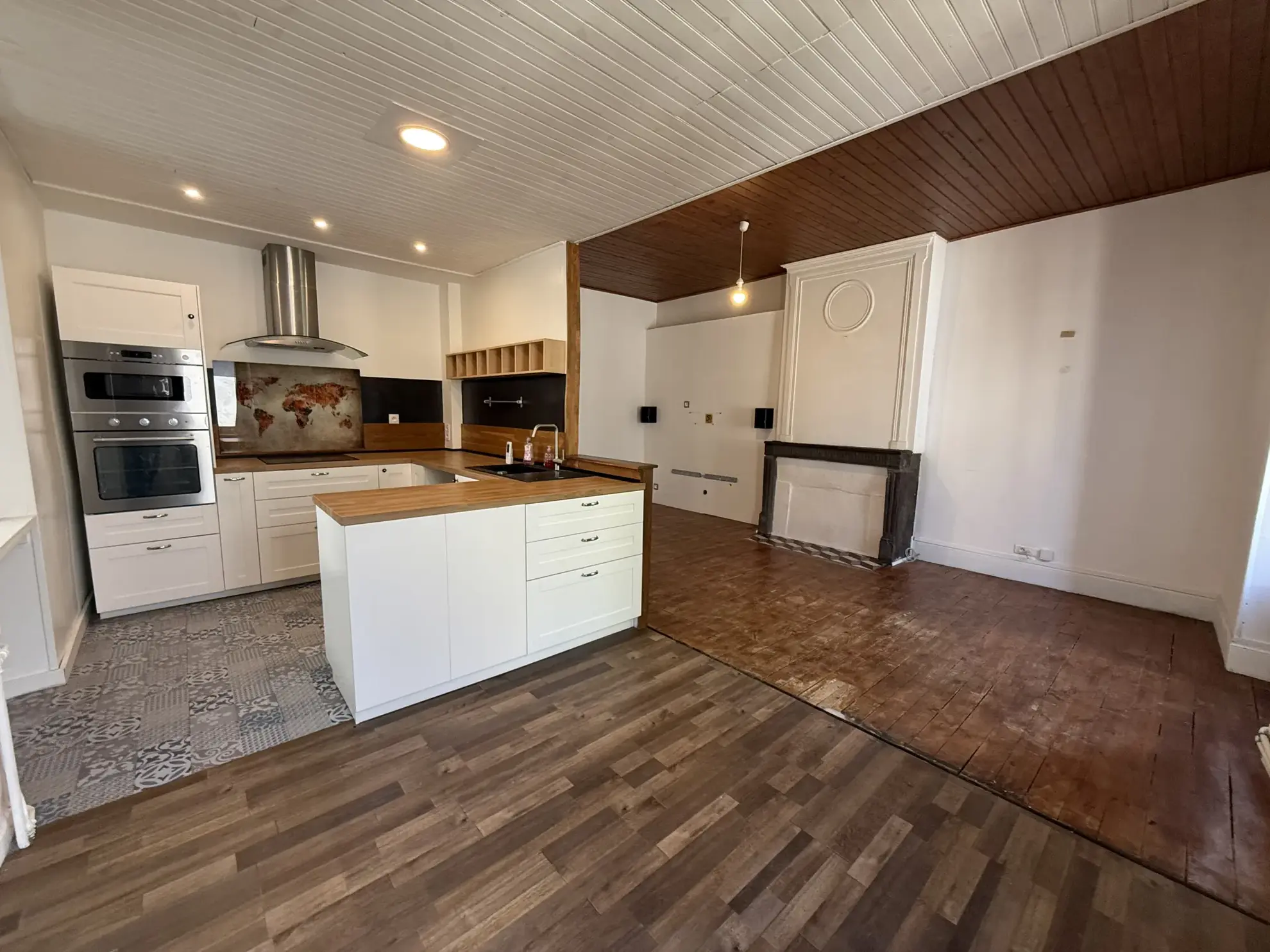 Maison de ville à Gannat - 159m², garage, 4 chambres, charme d'origine 
