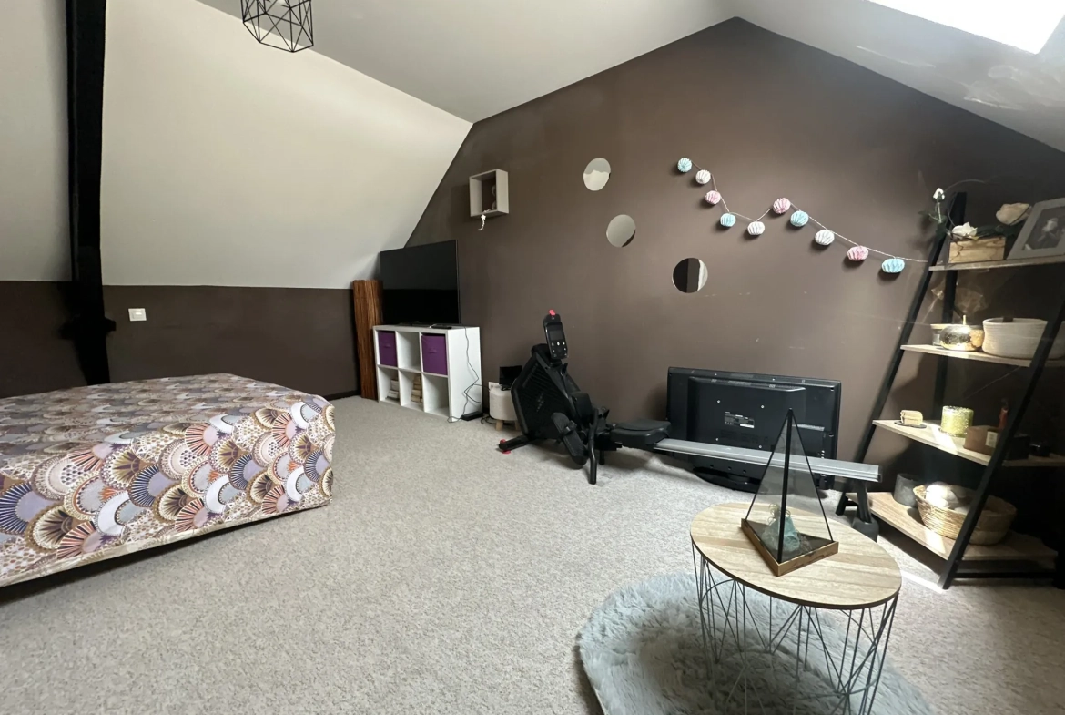 Charmante longère en pierre à Camors, proche de la forêt, 90 m² habitables avec potentiel d'extension 