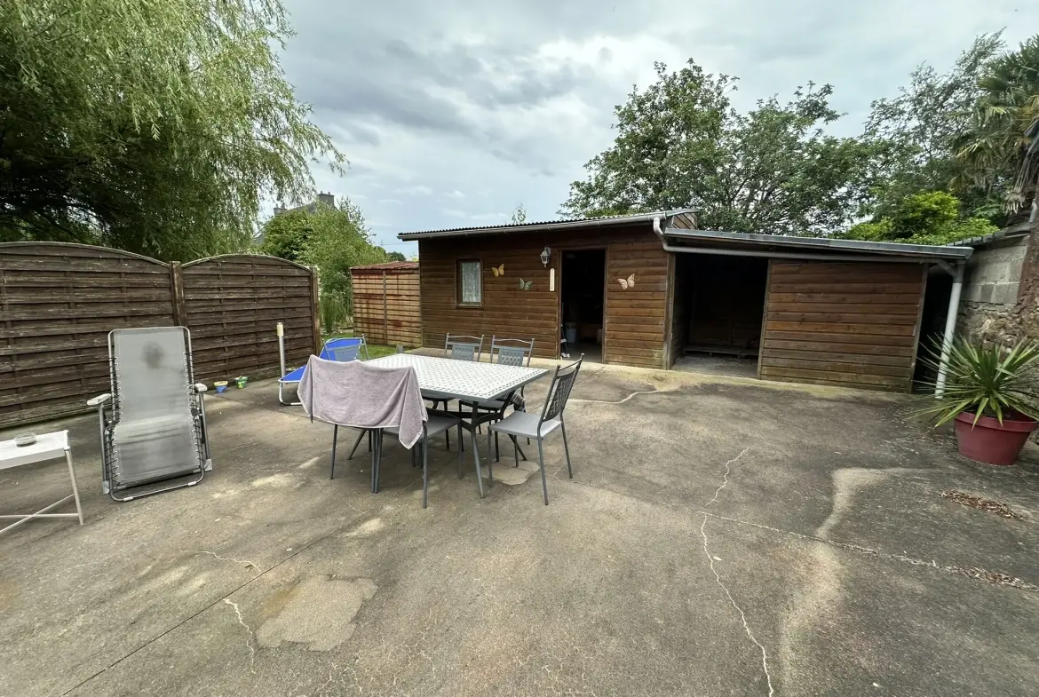Charmante longère en pierre à Camors, proche de la forêt, 90 m² habitables avec potentiel d'extension 