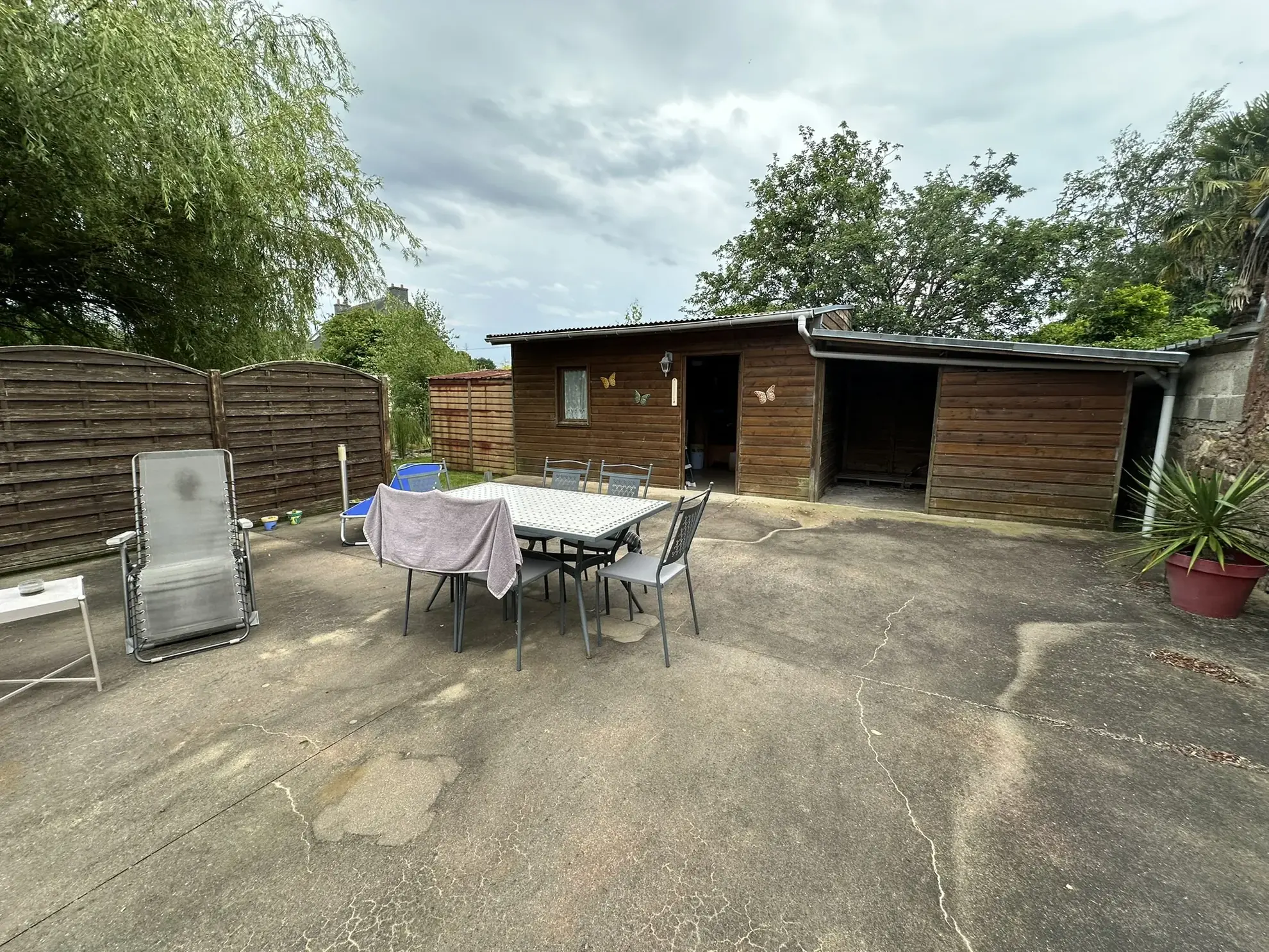 Charmante longère en pierre à Camors, proche de la forêt, 90 m² habitables avec potentiel d'extension 