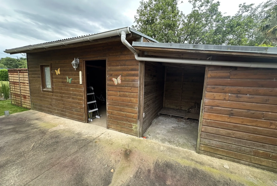 Charmante longère en pierre à Camors, proche de la forêt, 90 m² habitables avec potentiel d'extension 