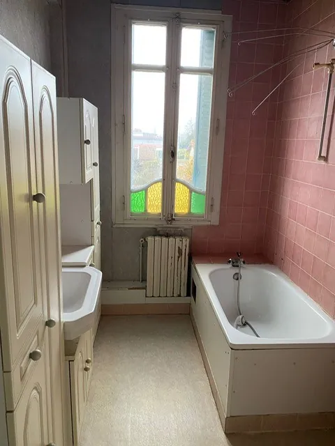 Maison de 210 m² avec dépendances à Captieux, potentiel élevé 