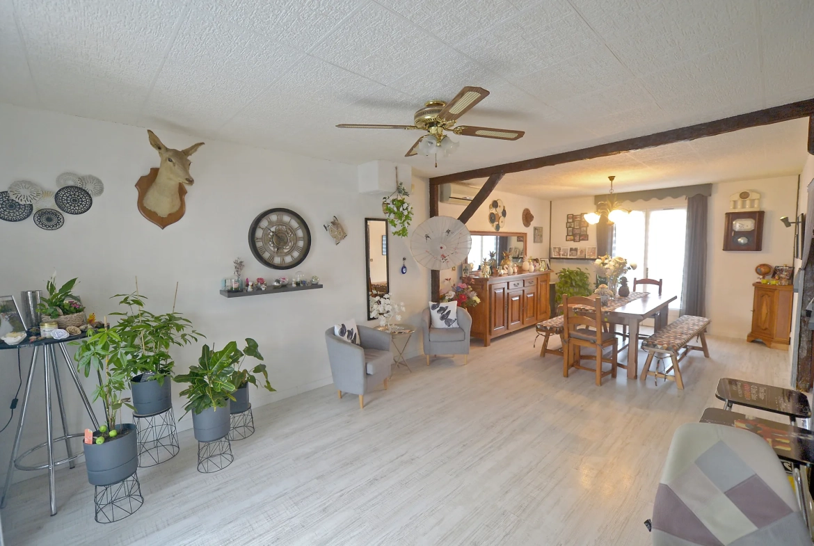 Maison en vente à Cozes avec piscine, jardin et grande terrasse - Idéal résidence principale 