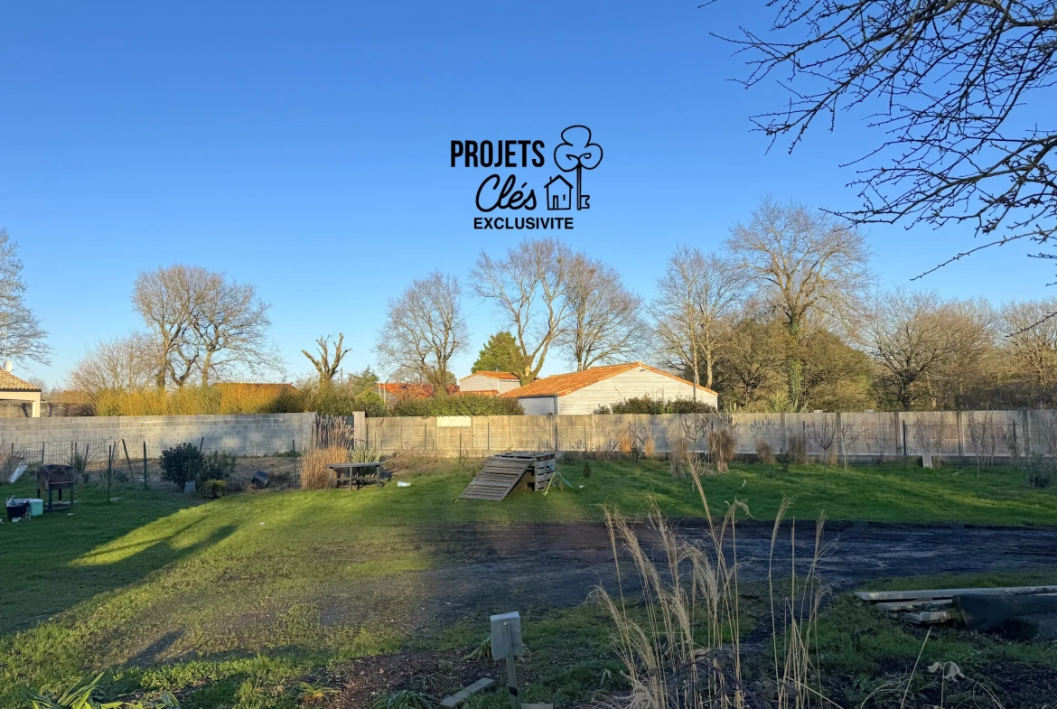 Terrain de 771 m² à Grosbreuil, Opportunité à Saisir – Non viabilisé et hors lotissement 