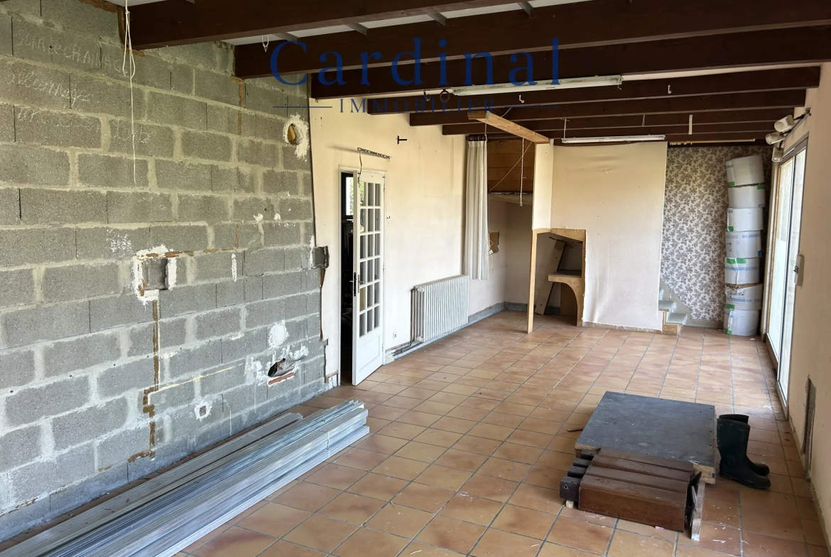 Maison à finir de rénover avec grand parc à Coursac – Potentiel exceptionnel 