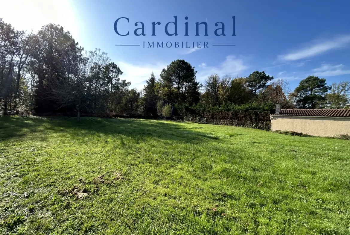 Maison à finir de rénover avec grand parc à Coursac – Potentiel exceptionnel 