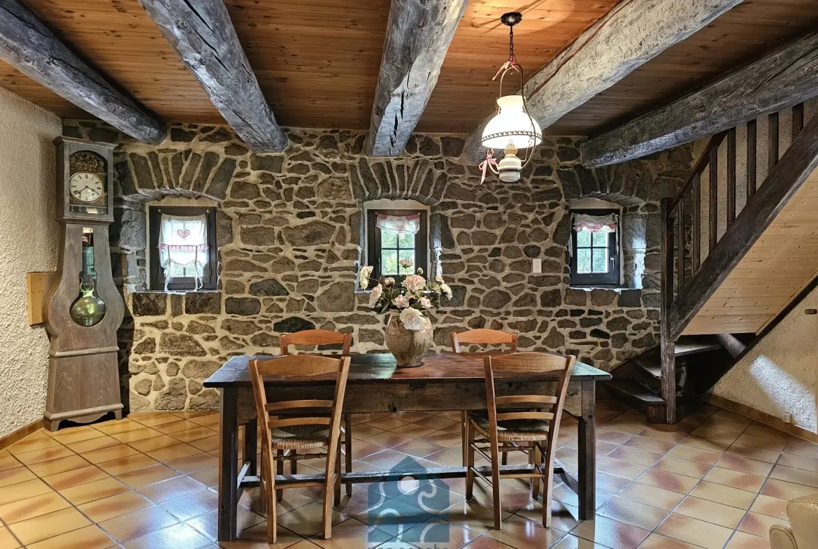 Maison 124 m² avec jardin et hangar près du Mont-Dore 