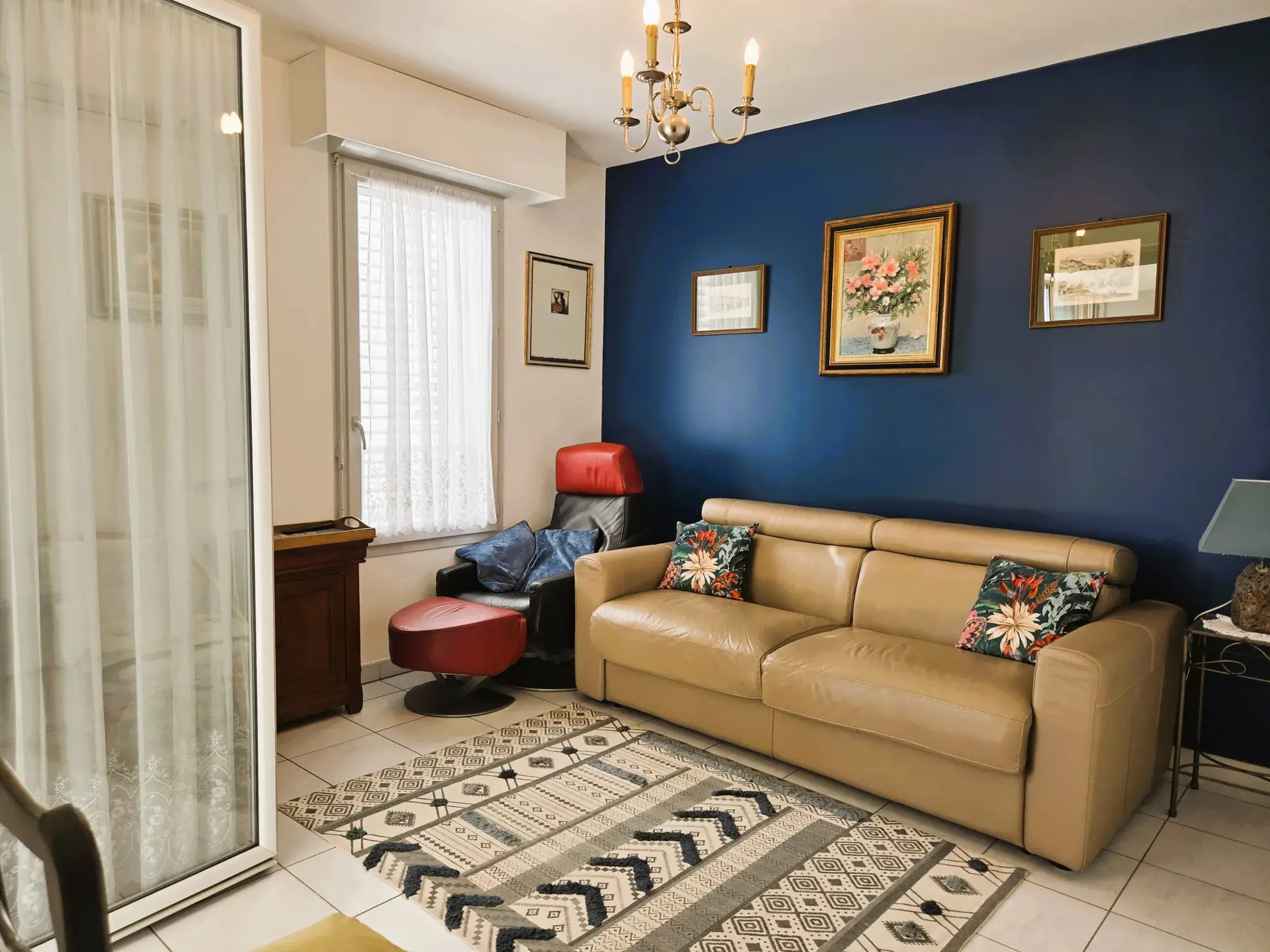 Appartement 3 pièces à Marseille proche gare Saint Charles avec terrasse et parking 