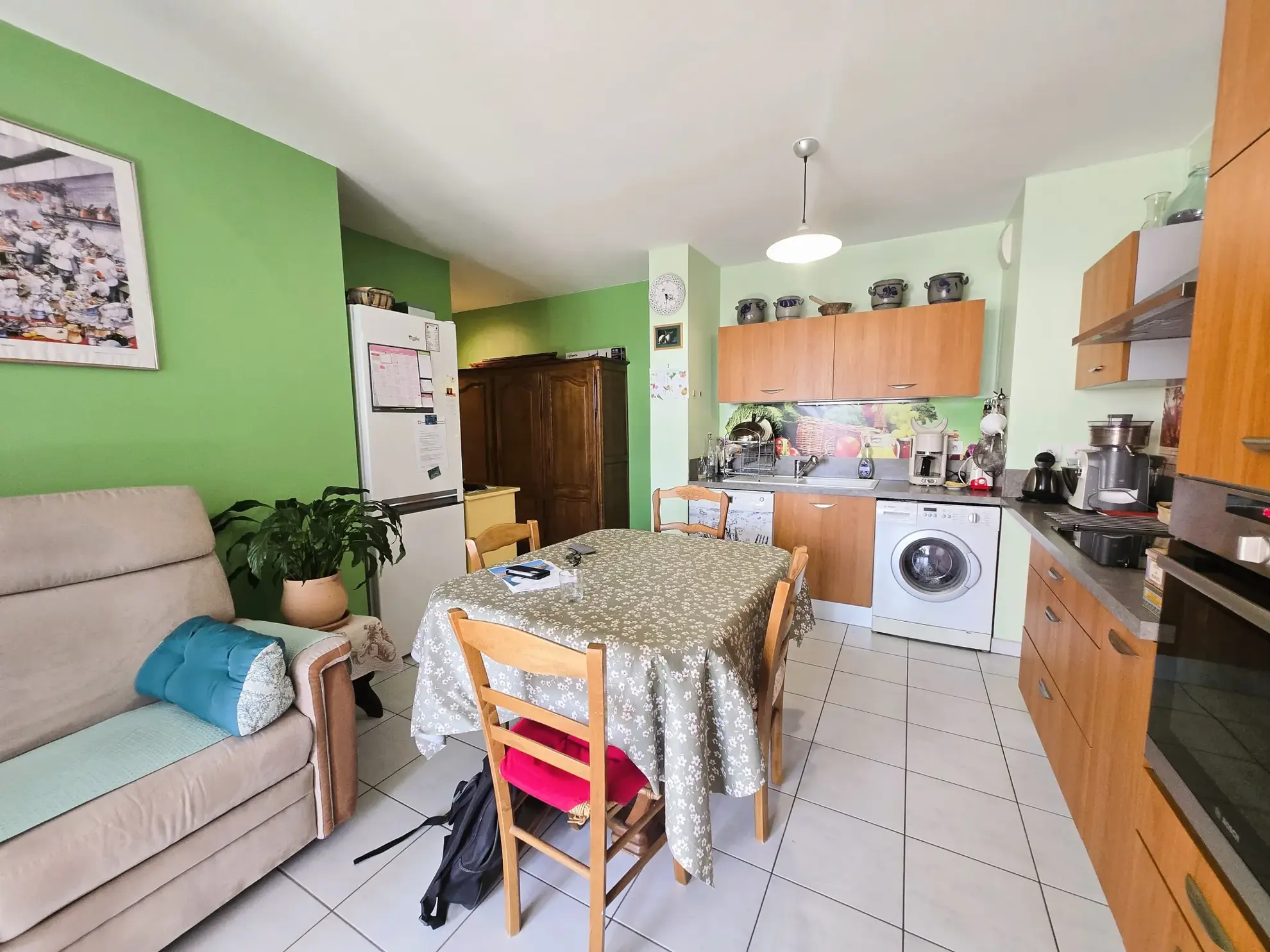 Appartement 3 pièces à Marseille proche gare Saint Charles avec terrasse et parking 