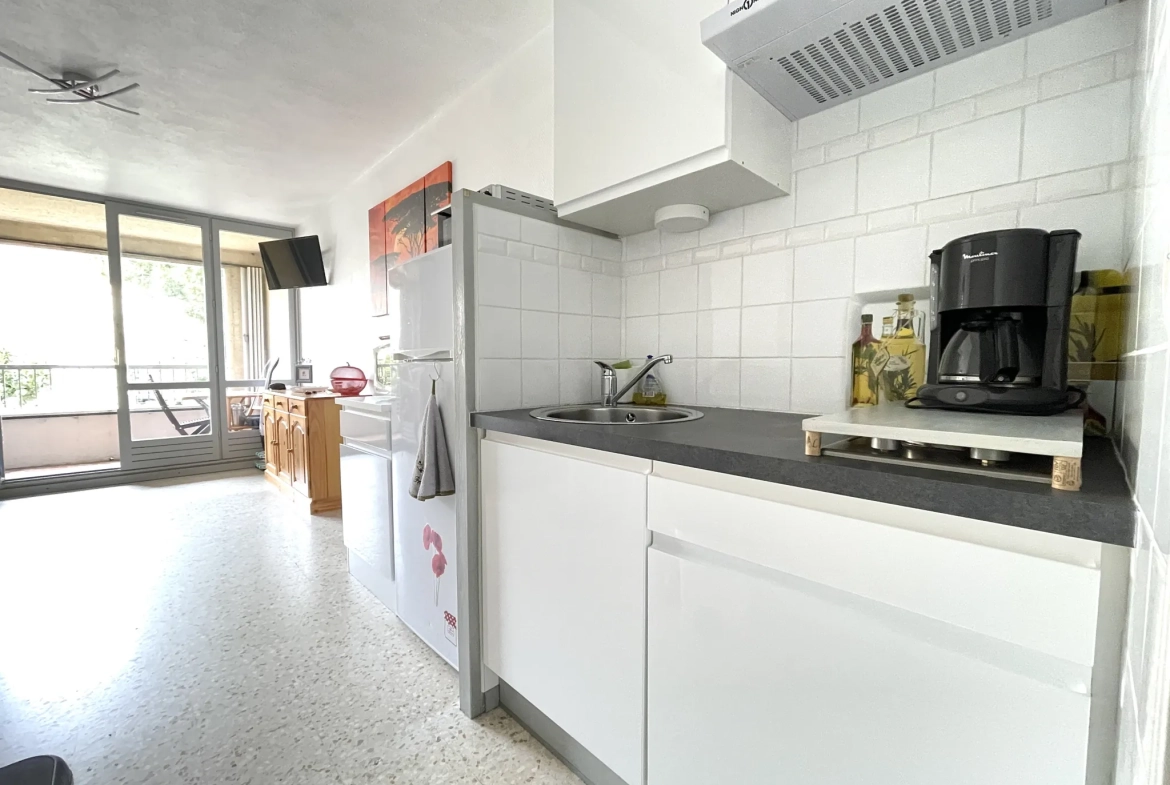 Studio rénové avec terrasse proche de la plage au Cap d’Agde 
