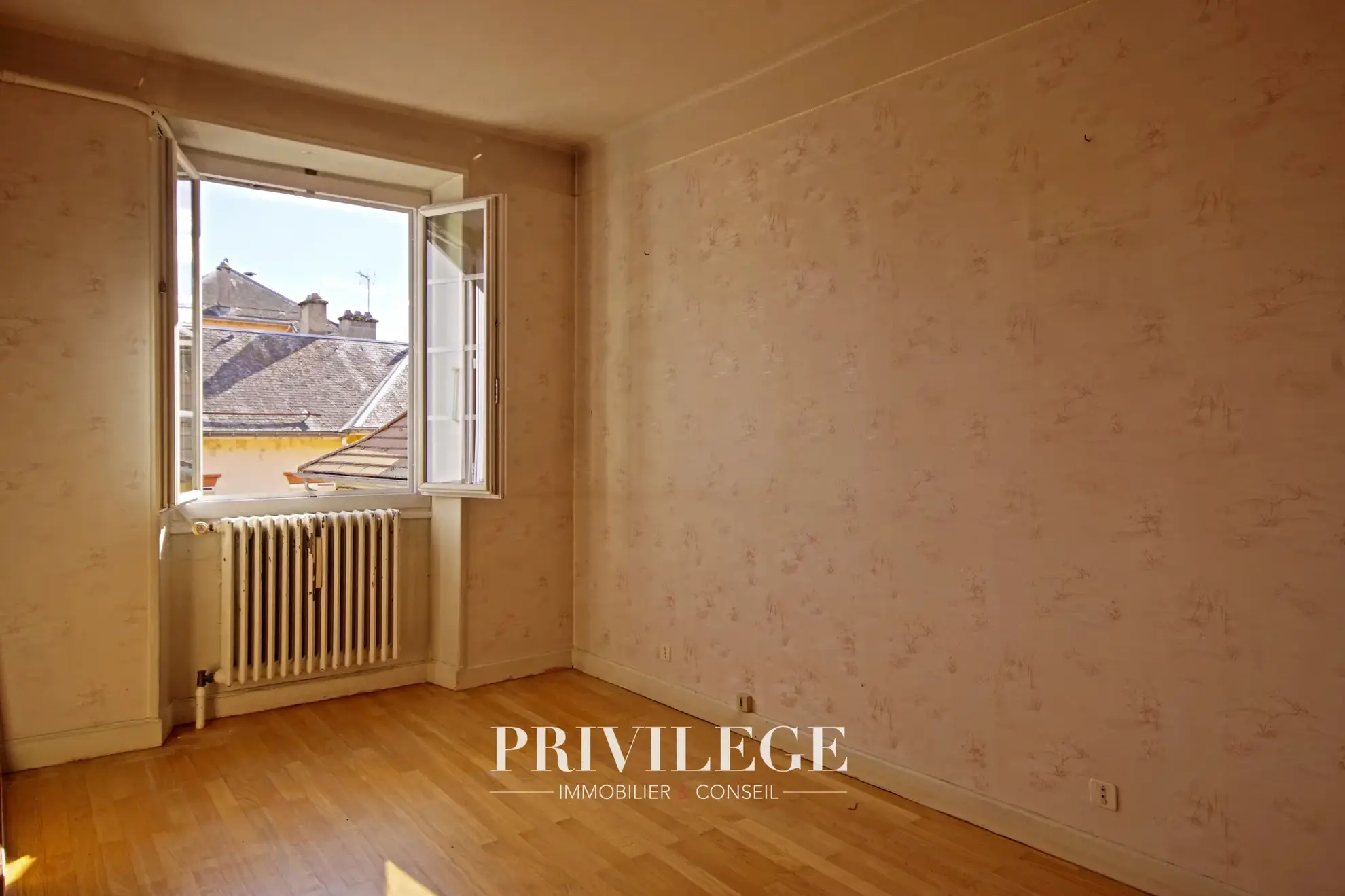 Appartement lumineux de 89 m² au centre-ville de Le Pont de Beauvoisin avec vue sur le Guiers 