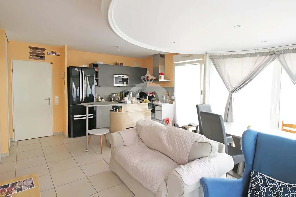 Charmant appartement 3 pièces avec terrasse et parking à Bonneuil-sur-Marne 