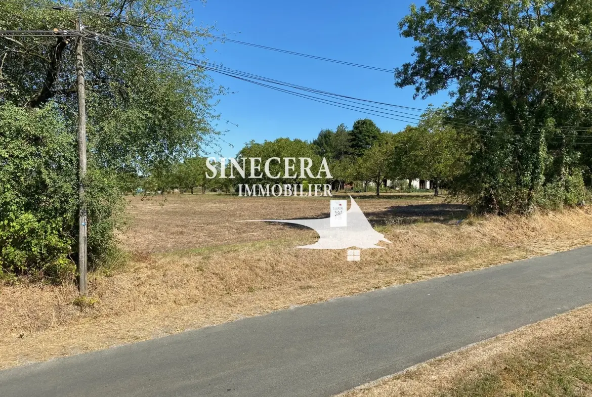 Superbe terrain constructible à Verteillac avec vue sur la campagne 