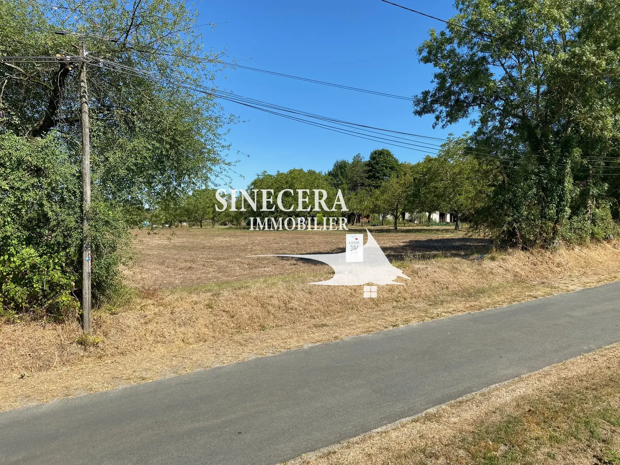 Superbe terrain constructible à Verteillac avec vue sur la campagne 