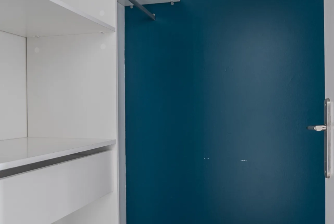 Bel appartement à Luçon en vente, 2 chambres, parking sécurisé, cave, idéalement situé 