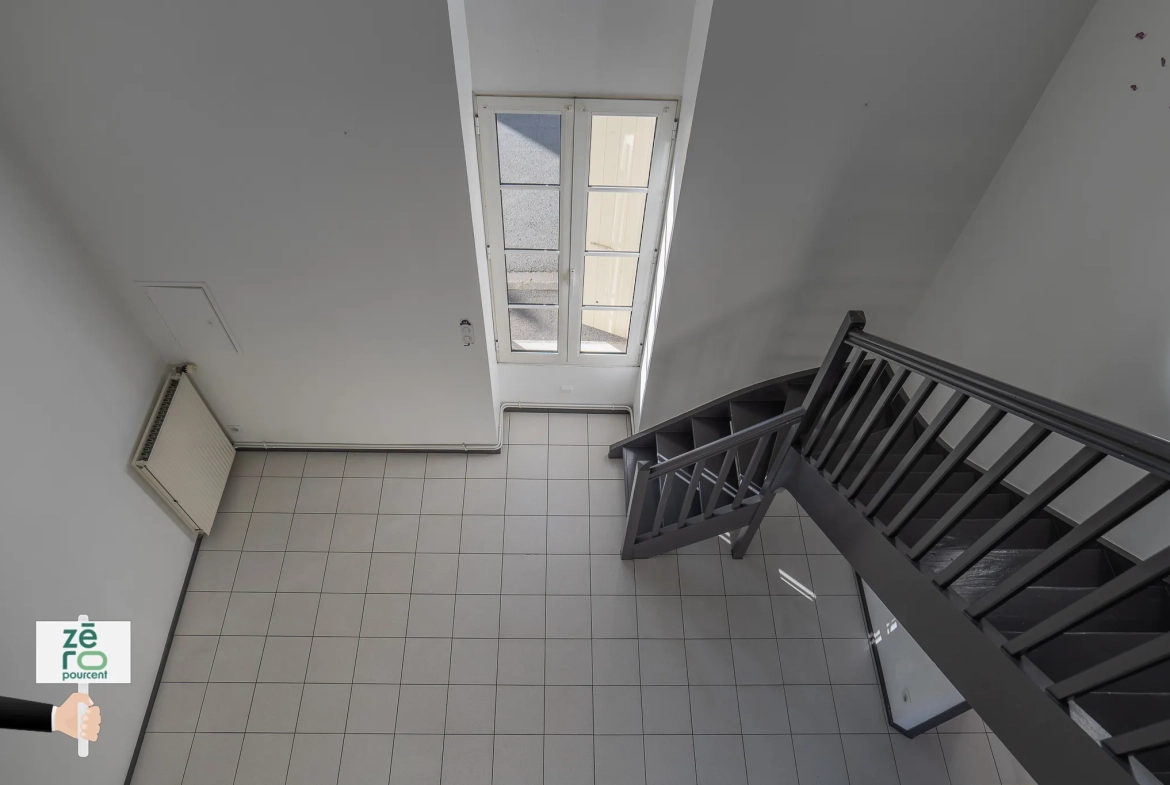 Bel appartement à Luçon en vente, 2 chambres, parking sécurisé, cave, idéalement situé 