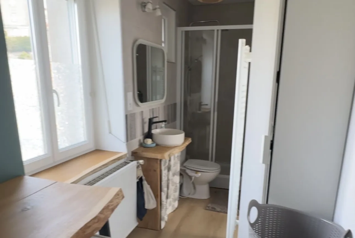 Maison F4 avec jardin et stationnement à Saint-Just-Malmont 