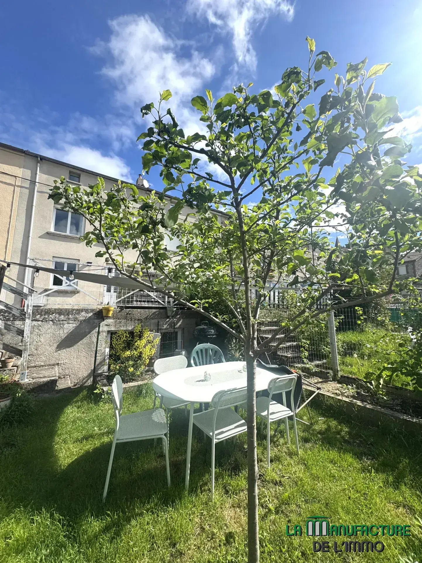 Maison F4 avec jardin et stationnement à Saint-Just-Malmont 