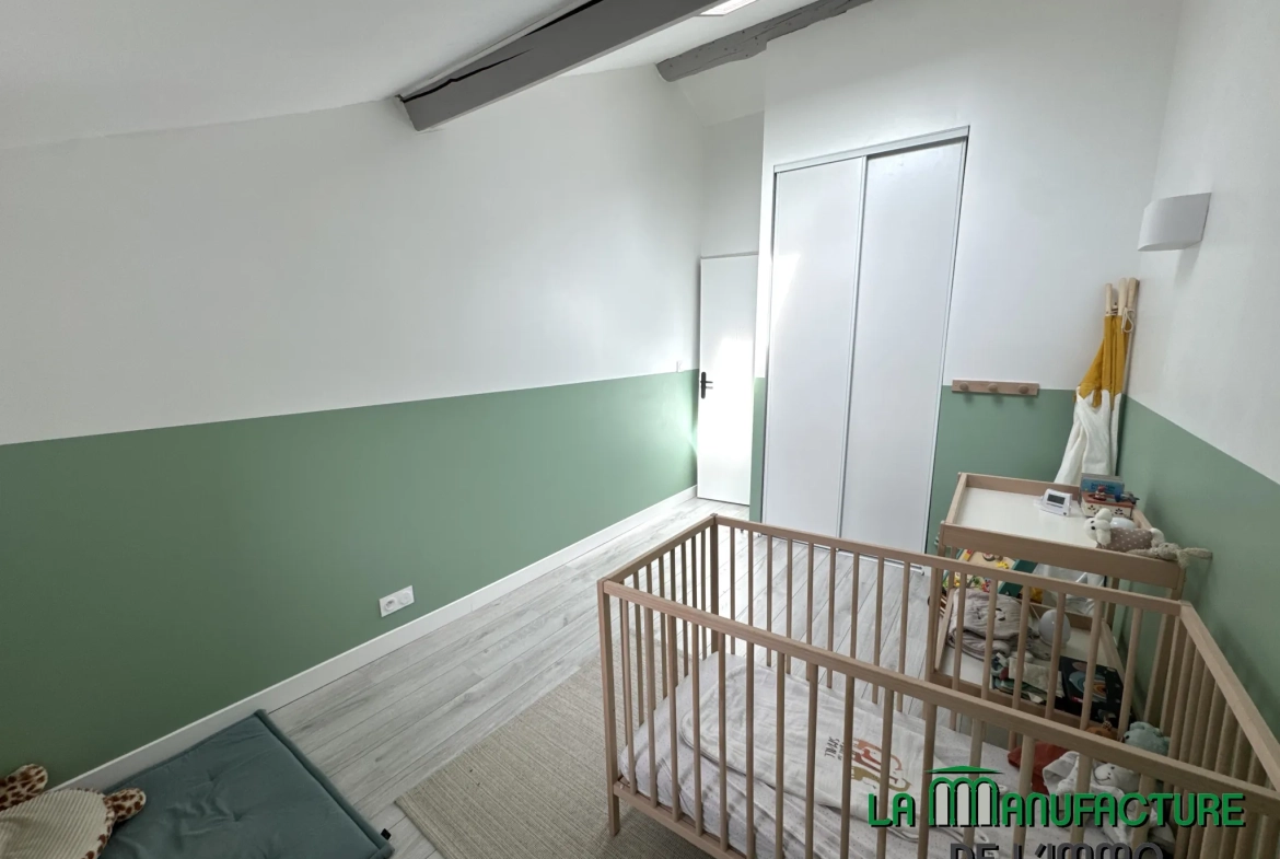 Maison F4 avec jardin et stationnement à Saint-Just-Malmont 