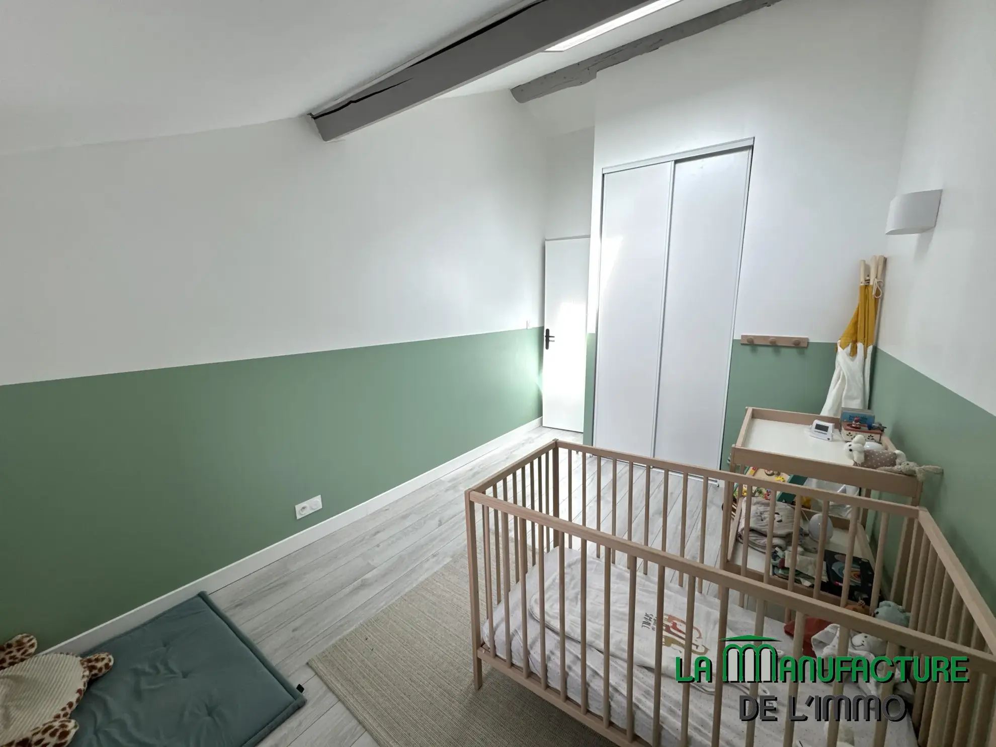 Maison F4 avec jardin et stationnement à Saint-Just-Malmont 
