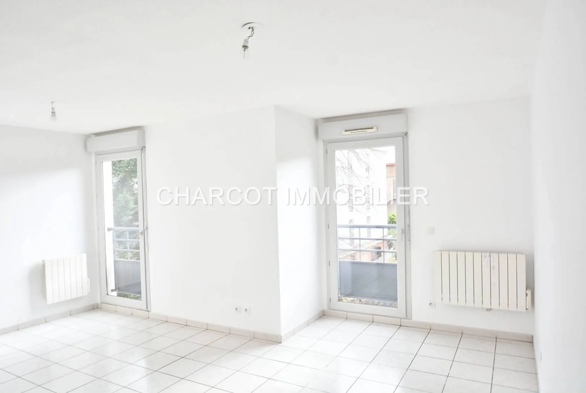 Appartement 2 pièces avec parking à Ste Foy-Lès-Lyon – Résidence récente 