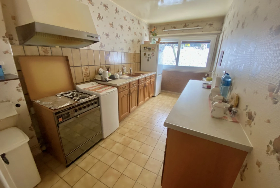 Appartement 4 pièces de 71 m² à Palaiseau, proche gare et écoles, avec Balcon et Cave 