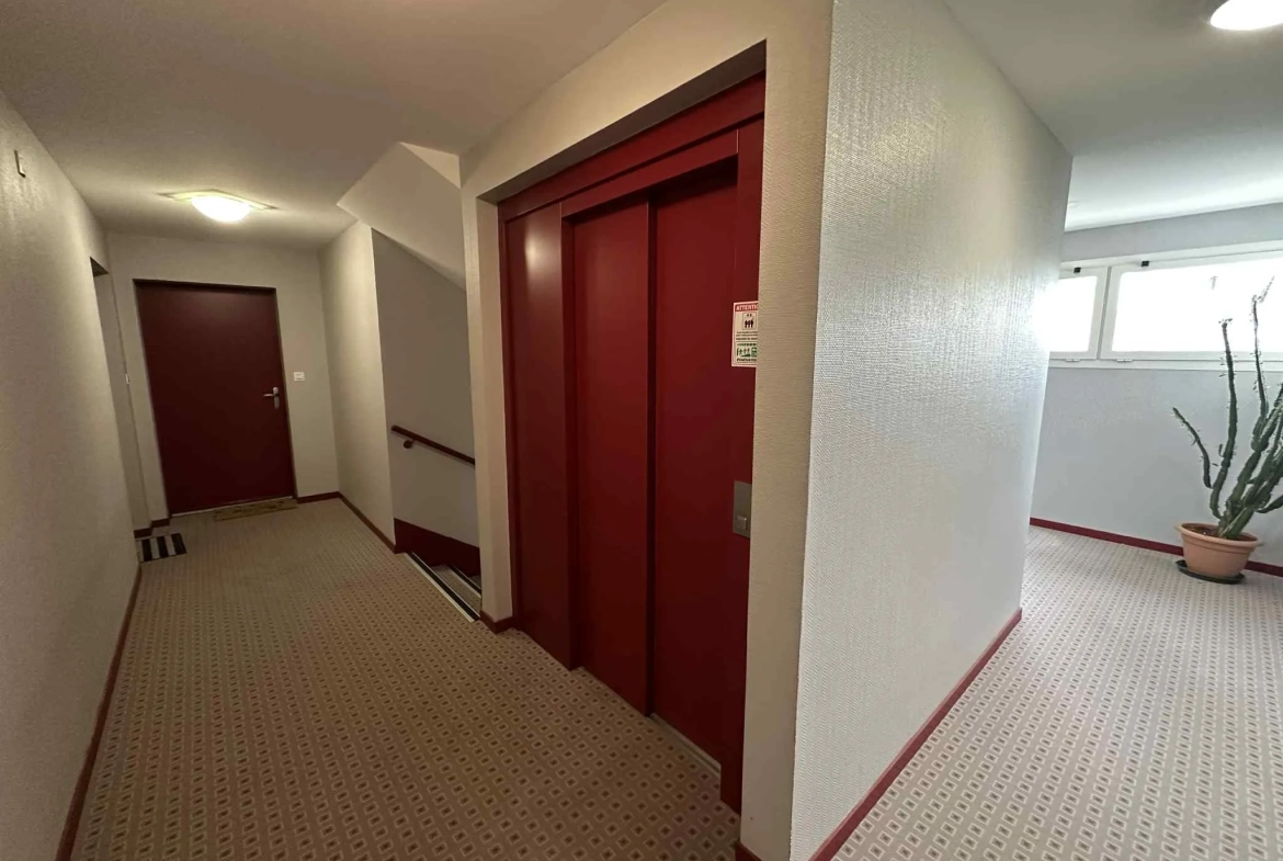 Appartement T2 en centre-ville de Baud avec garage et cave - Opportunité à saisir 