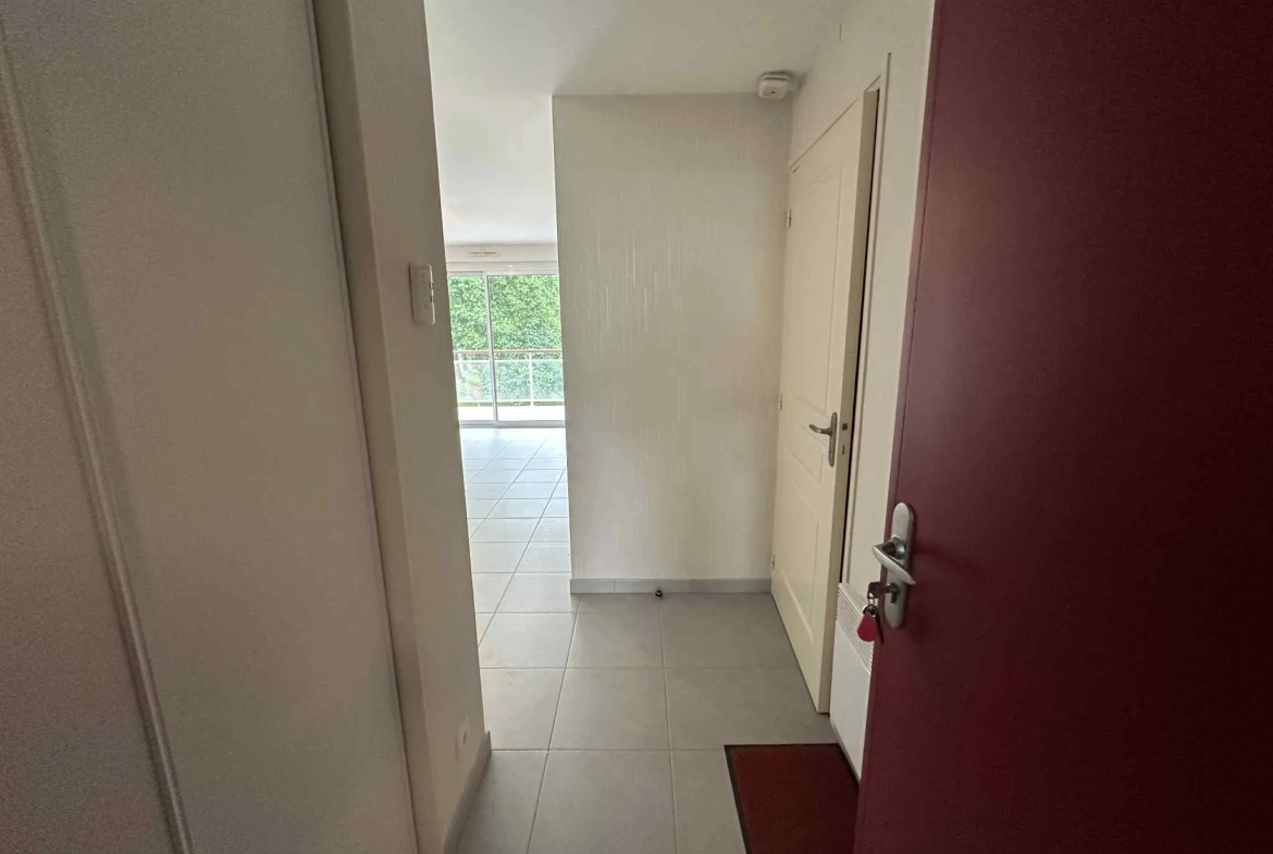 Appartement T2 en centre-ville de Baud avec garage et cave - Opportunité à saisir 