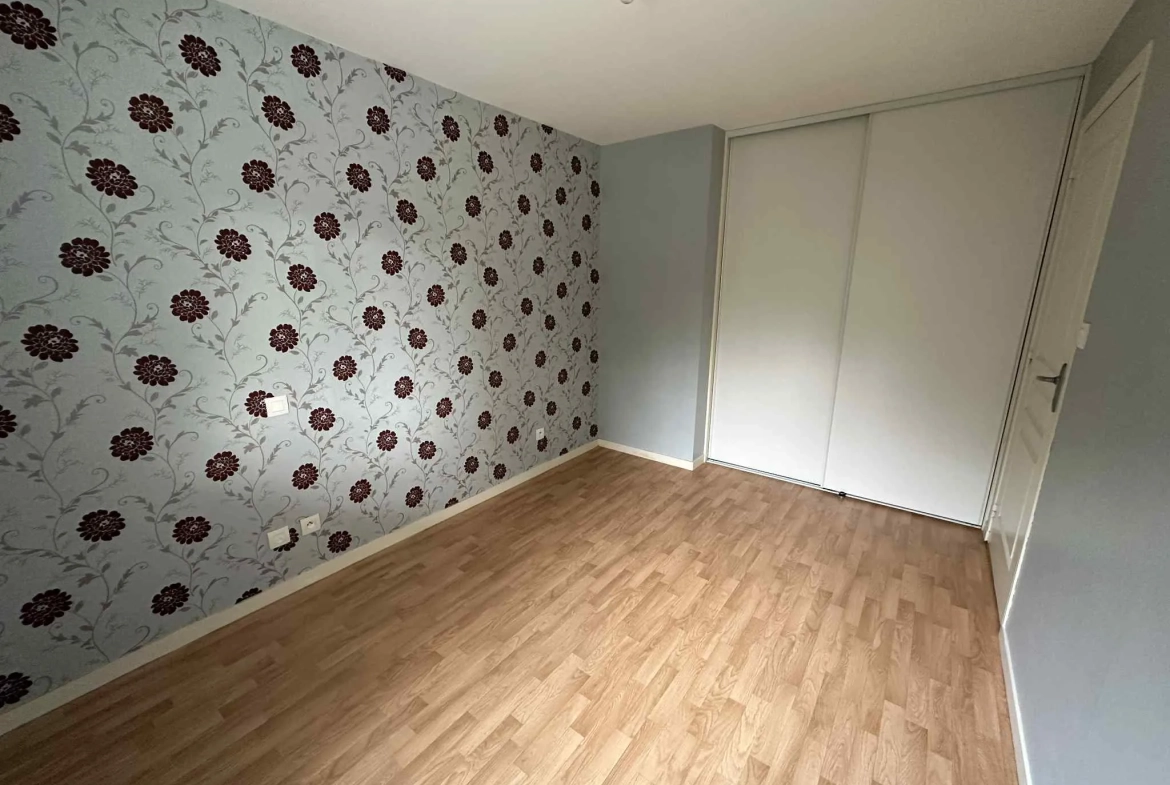 Appartement T2 en centre-ville de Baud avec garage et cave - Opportunité à saisir 