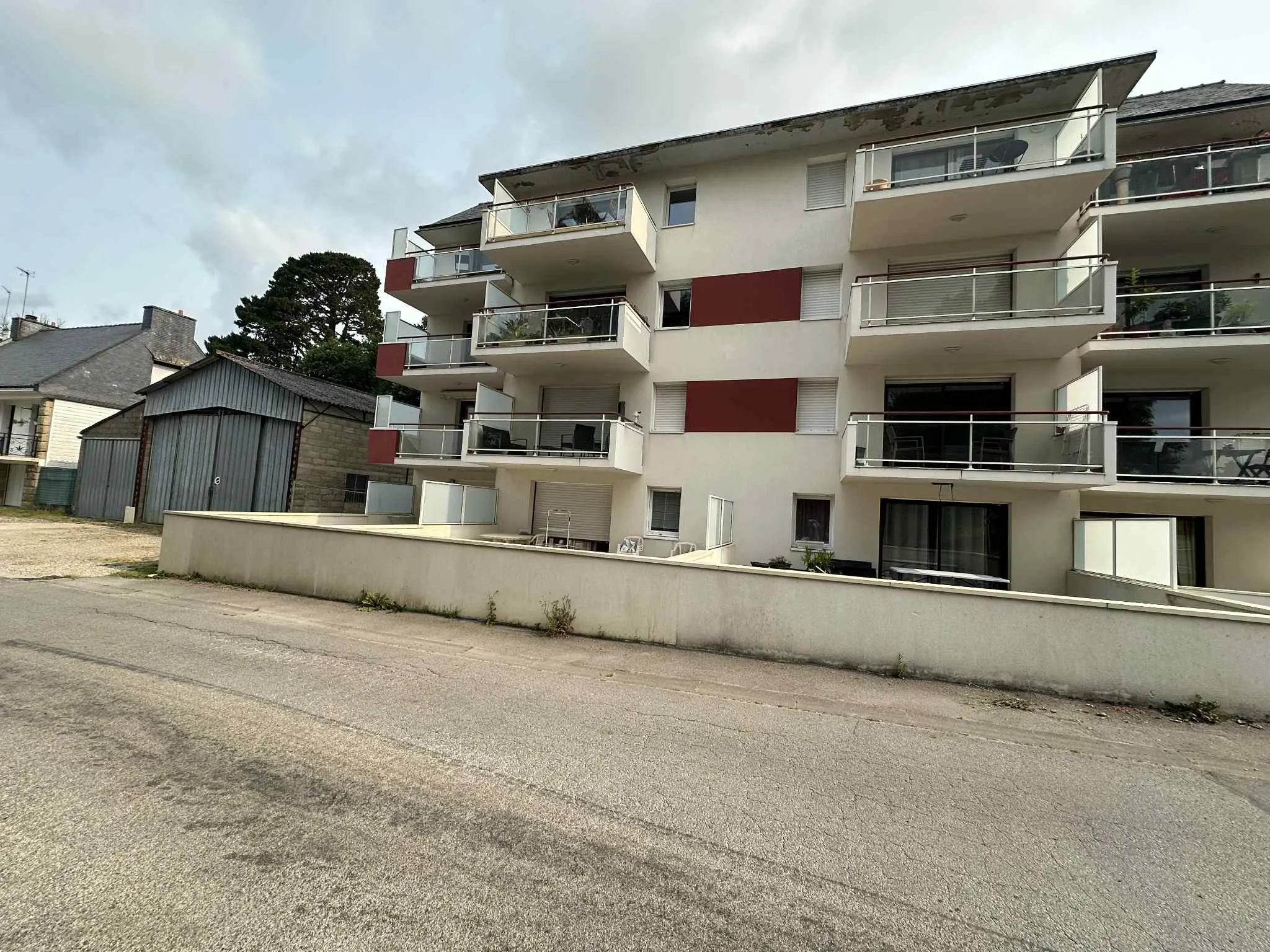 Appartement T2 en centre-ville de Baud avec garage et cave - Opportunité à saisir 