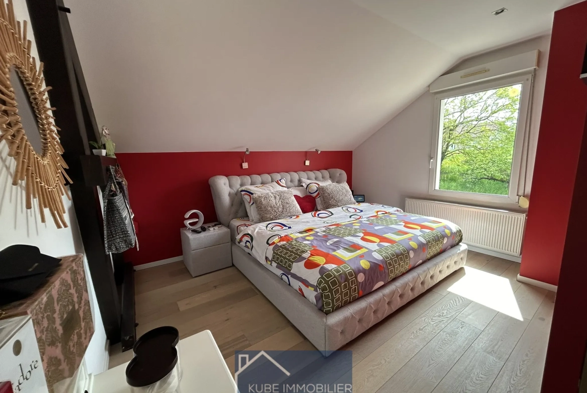 Belle maison d'architecte à St Jure avec terrasse et vue panoramique - 186 m² 