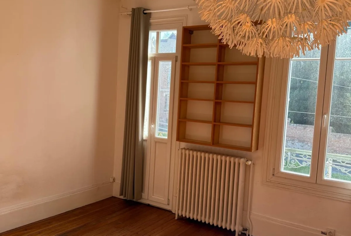 Maison bourgeoise de 122 m² avec jardin au centre-ville d'Eu 
