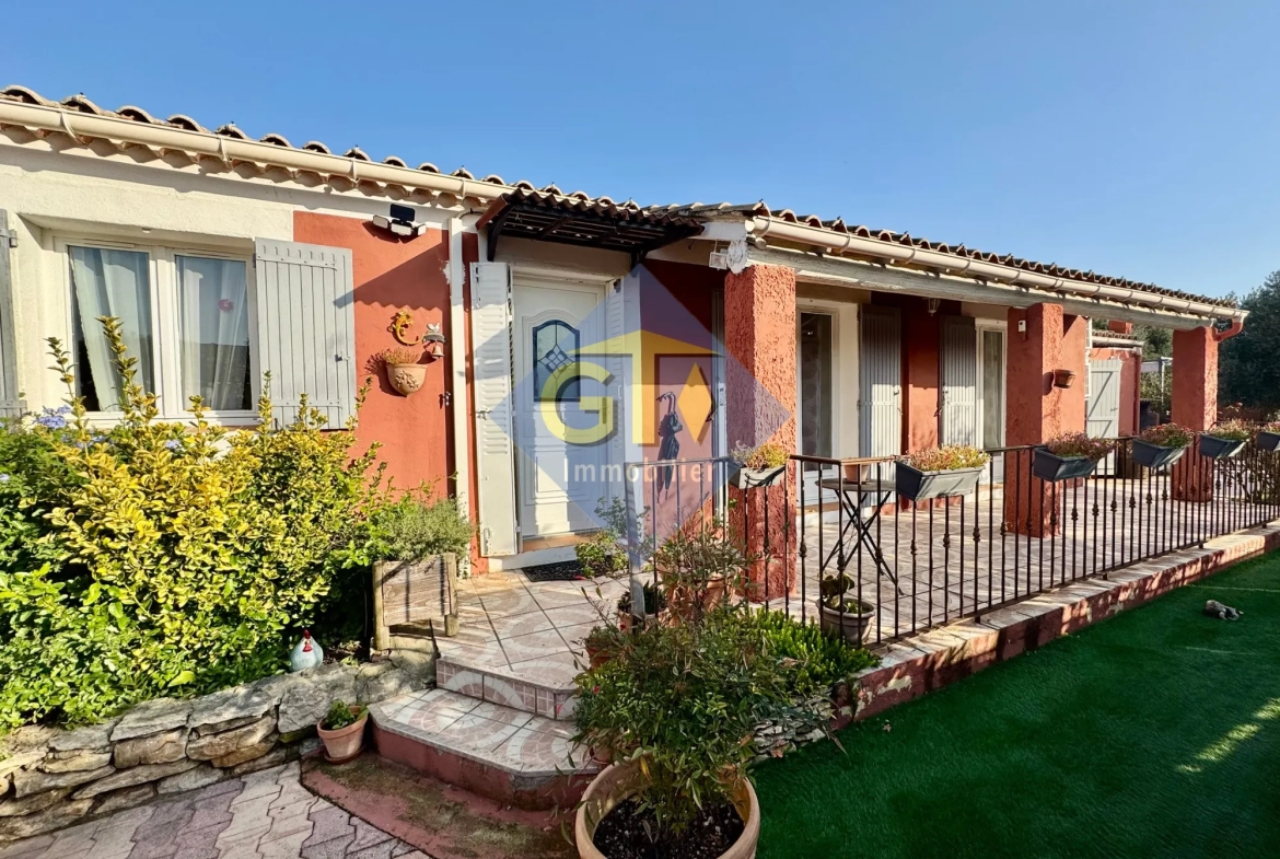 Villa avec piscine et grand jardin à Laudun l'Ardoise en vente 