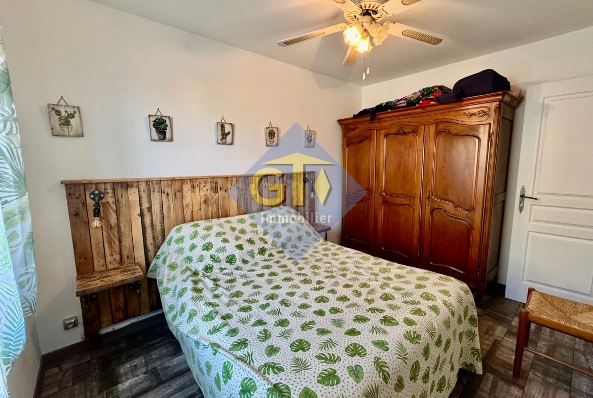 Villa avec piscine et grand jardin à Laudun l'Ardoise en vente 